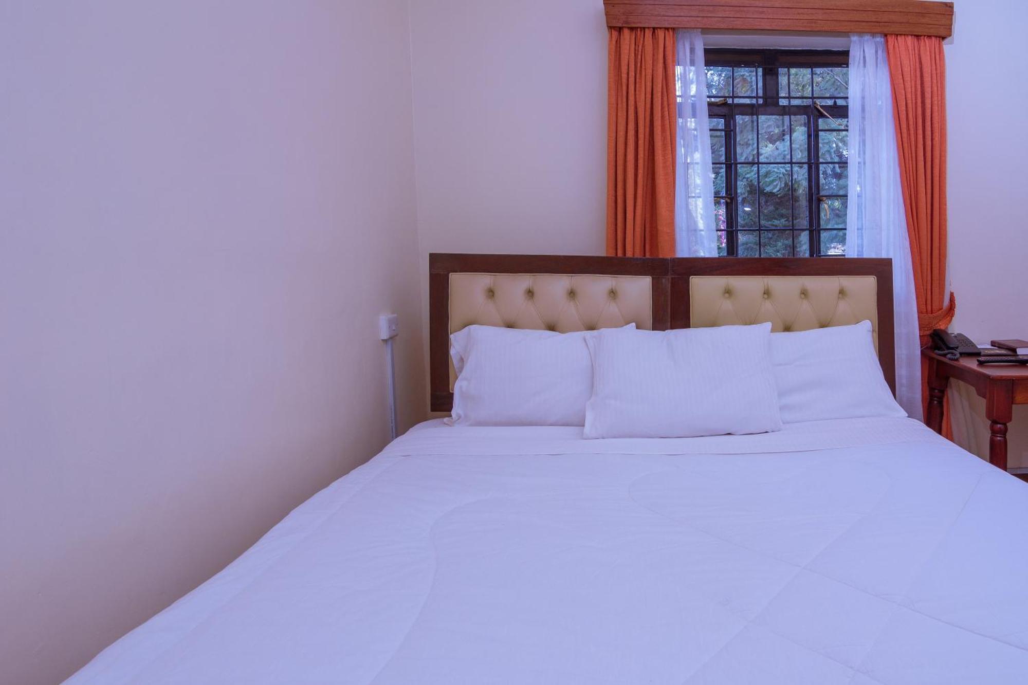 Chak Guesthouse & Conference Center Nairobi Exterior photo